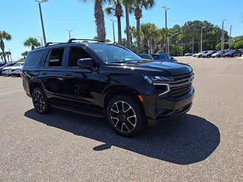 Used 2021 Chevrolet Tahoe RST w/ Luxury Package AWD/4WD image 2