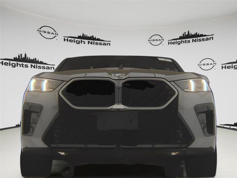 Used 2025 BMW X2 xDrive28i AWD/4WD image 4