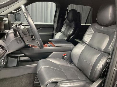 Used 2024 Lincoln Navigator Reserve AWD/4WD image 13