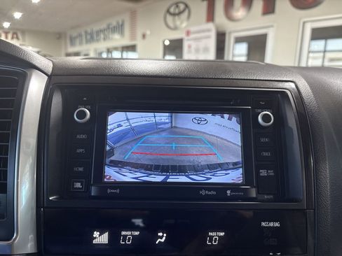 Used 2018 Toyota Sequoia Limited w/ Safety & Convenience Package image 17