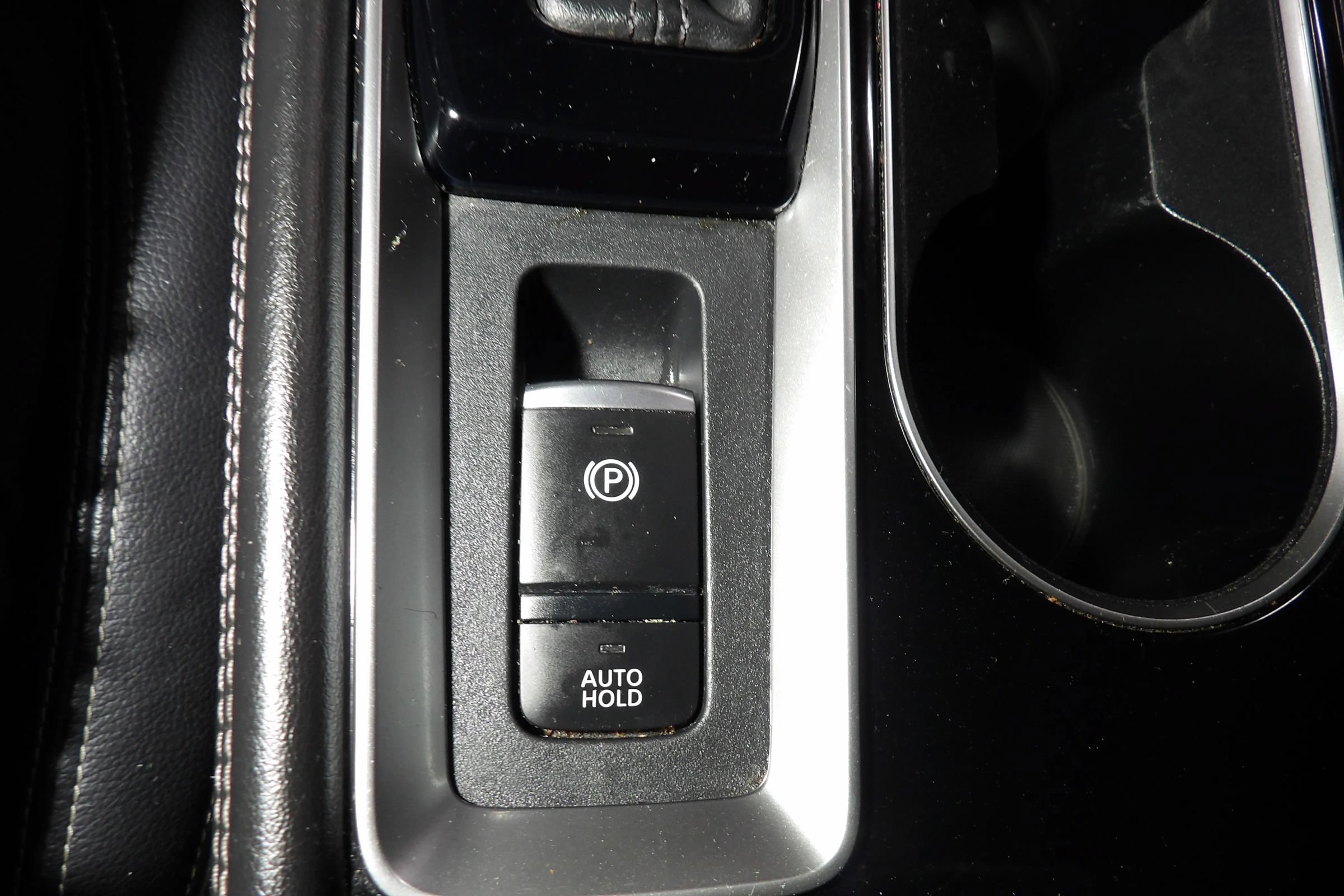 Used 2021 Nissan Altima 2.5 Platinum AWD/4WD image 16