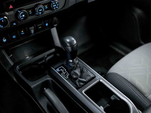 Used 2020 Toyota Tacoma TRD Off-Road w/ Technology Package image 69