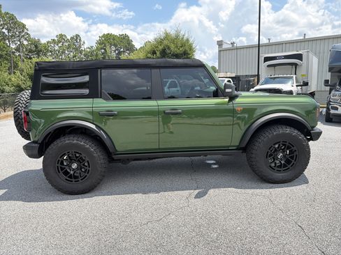 Used 2023 Ford Bronco Badlands AWD/4WD image 9