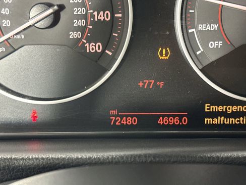 Used 2018 BMW 330e w/ Premium Package image 19