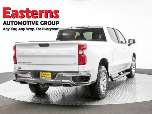 Used 2023 Chevrolet Silverado 1500 LT AWD/4WD image 5