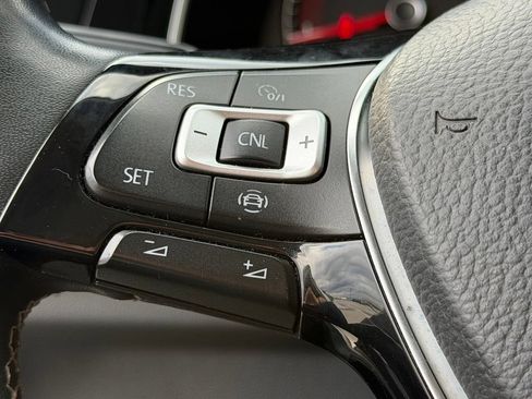 Used 2021 Volkswagen Jetta SE w/ SE Cold Weather Package FWD image 15