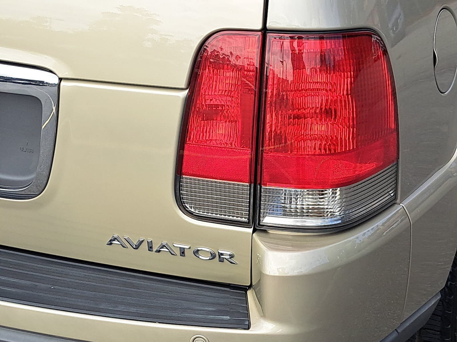 Used 2004 Lincoln Aviator 2WD image 39