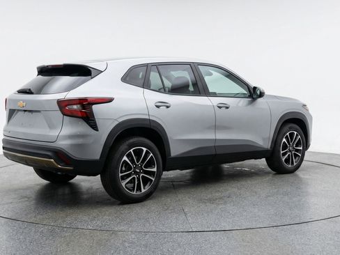 Used 2025 Chevrolet TrailBlazer LT image 9