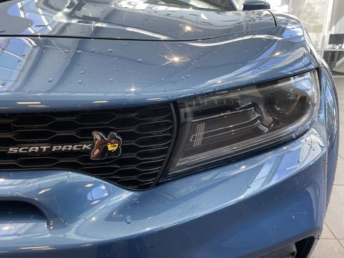 Used 2022 Dodge Charger Scat Pack RWD image 5