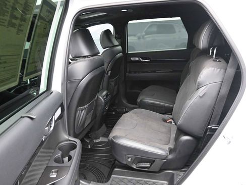 Used 2025 Hyundai Palisade Calligraphy image 24