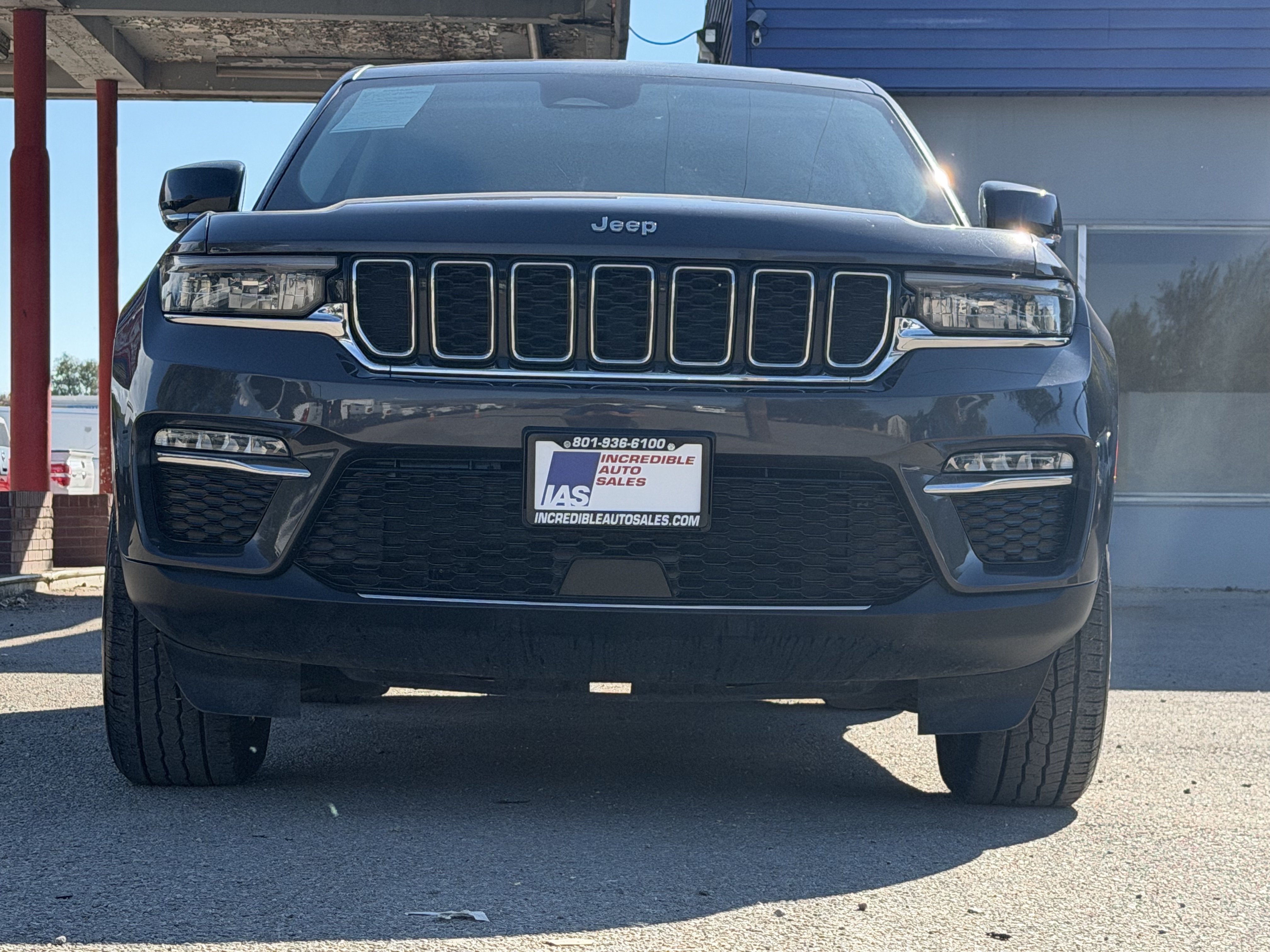 Used 2023 Jeep Grand Cherokee 4WD 4xe image 9