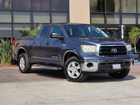 Used 2010 Toyota Tundra 2WD Double Cab w/ SR5 Pkg image 4