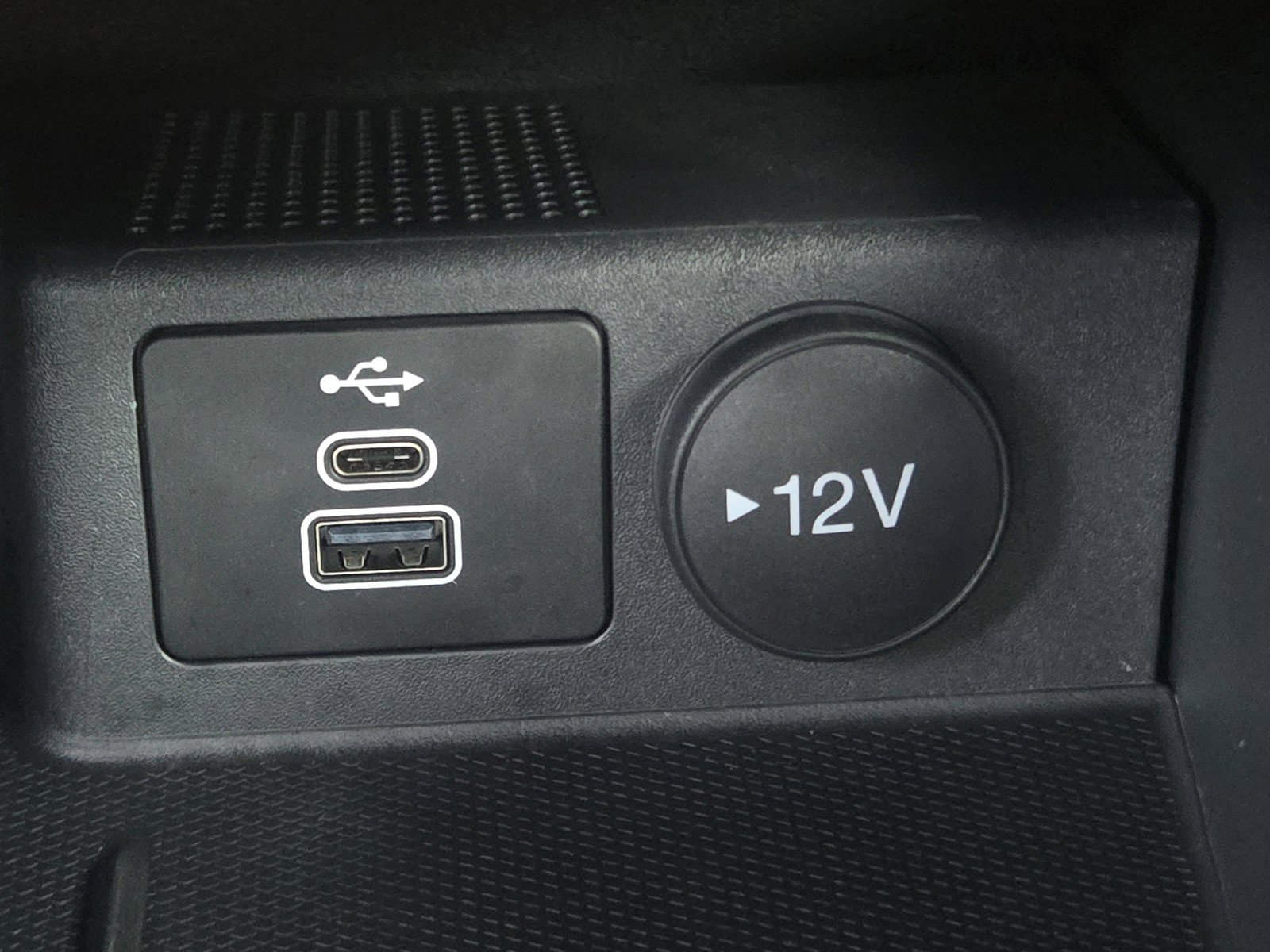 Used 2025 Ford Escape Active FWD image 25