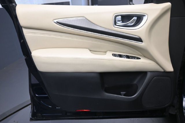 Used 2018 INFINITI QX60 FWD image 20