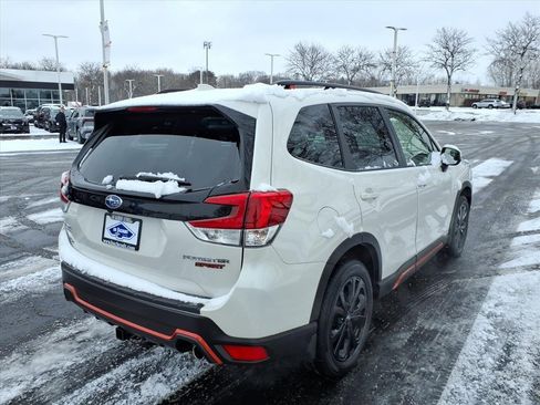 Used 2023 Subaru Forester Sport image 7