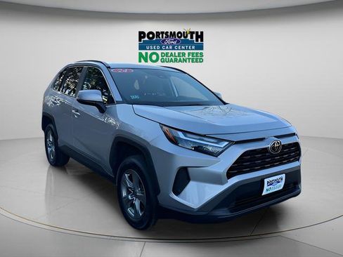 Used 2024 Toyota RAV4 XLE AWD/4WD image 21
