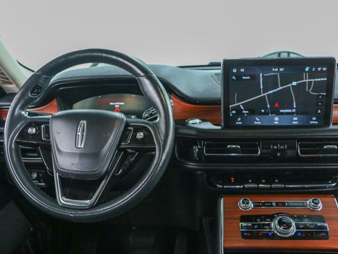 Used 2021 Lincoln Aviator Reserve w/ Equipment Group 201A AWD/4WD image 17