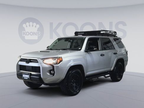 Used 2021 Toyota 4Runner Venture image 5