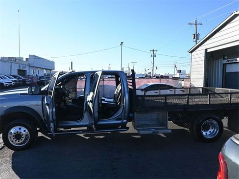 Used 2022 RAM 4500 Tradesman w/ Chrome Appearance Group image 9