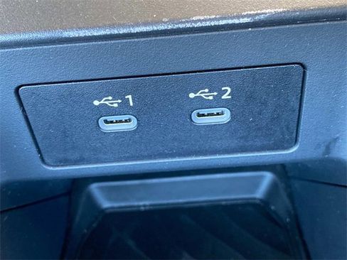 Used 2025 Nissan Armada Platinum image 29