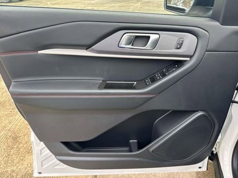 New 2026 Ford Explorer ST-Line image 21