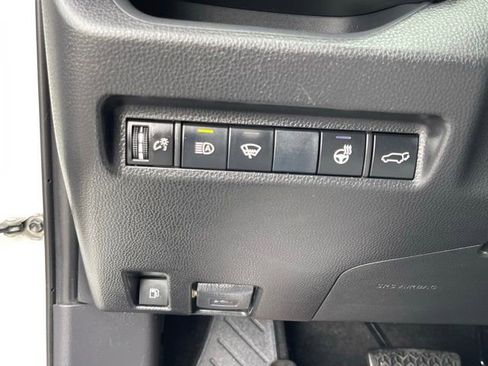Used 2020 Toyota RAV4 XSE AWD/4WD image 21