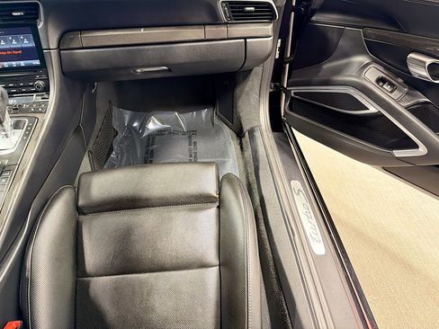 Used 2017 Porsche 911 Turbo S image 17