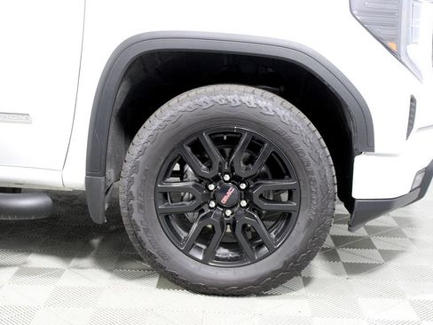 Used 2026 GMC Sierra 1500 Elevation w/ Elevation Select Package AWD/4WD image 42