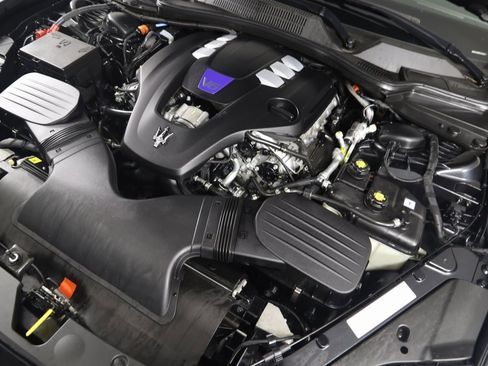 Used 2023 Maserati Quattroporte Modena Q4 image 27