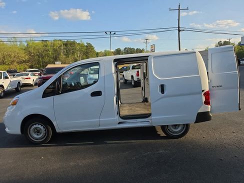 Used 2020 Nissan NV200 S image 29