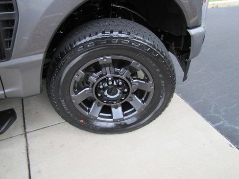 Used 2024 Ford F250 Lariat w/ Lariat Ultimate Package AWD/4WD image 36