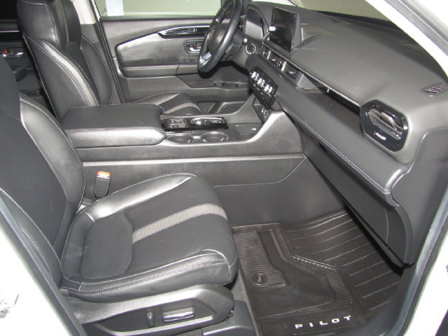 Certified 2025 Honda Pilot EX-L image 42