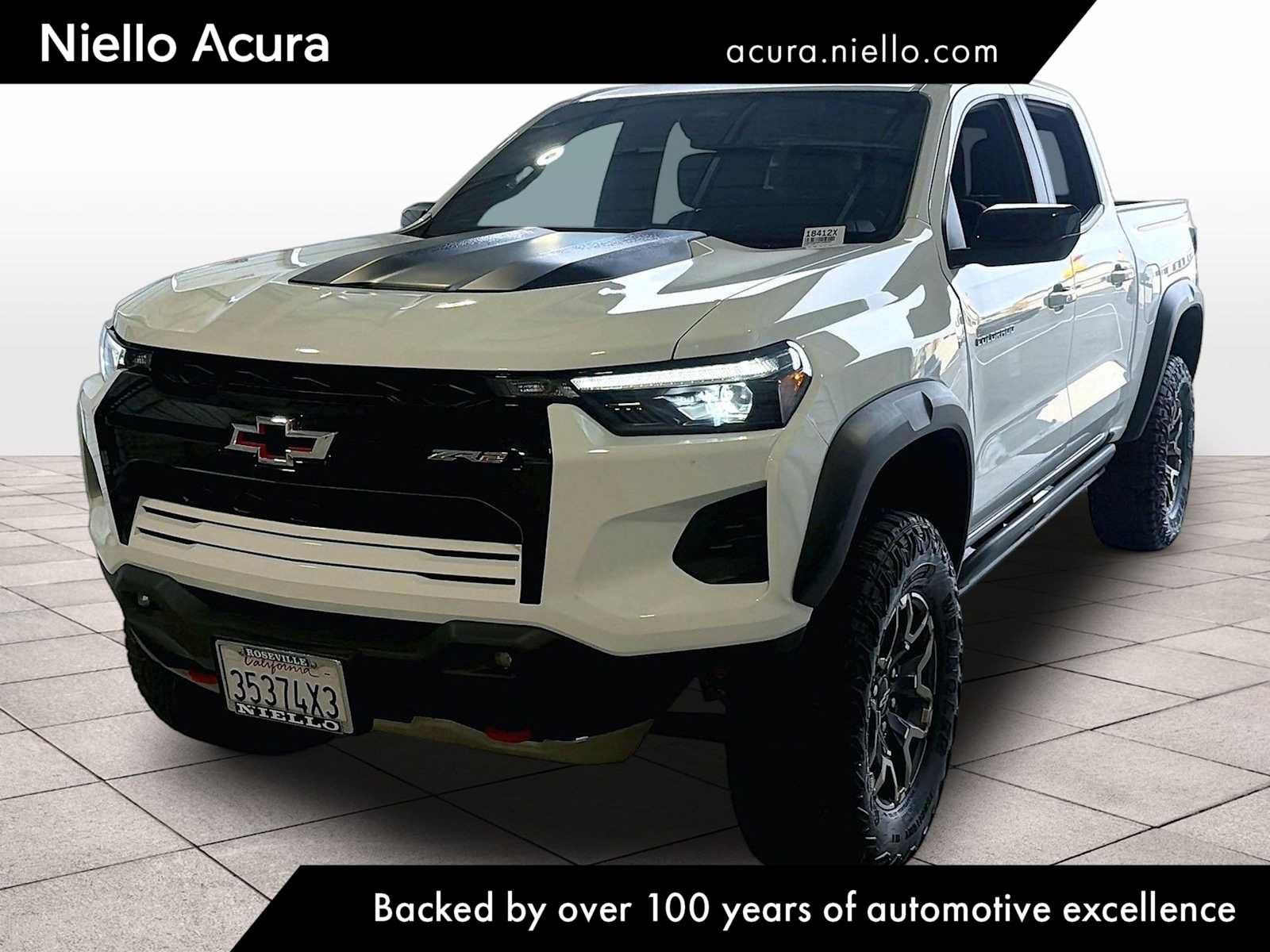 Used 2023 Chevrolet Colorado ZR2 w/ LPO, Tailgate Decal Package AWD/4WD image 1