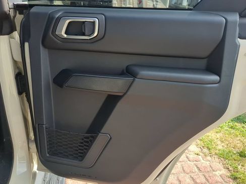 New 2025 Ford Bronco Outer Banks w/ Sasquatch Package AWD/4WD image 34