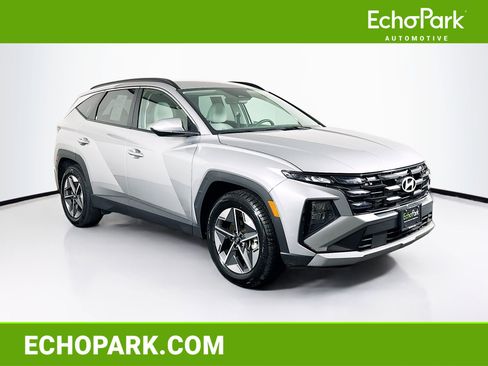 Used 2025 Hyundai Tucson SEL FWD image 1