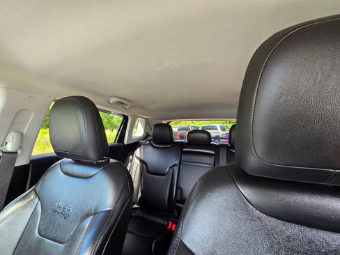 Used 2020 Jeep Compass Limited AWD/4WD image 29