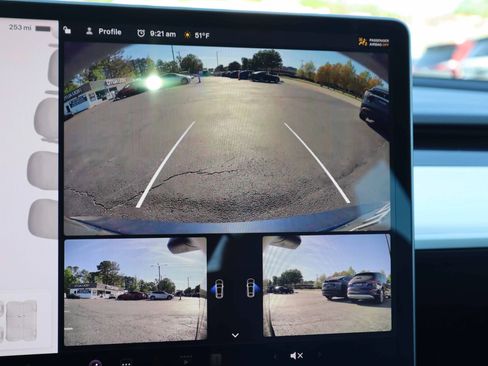 Used 2023 Tesla Model 3 Standard Range image 24