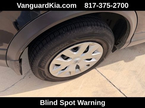 Used 2020 Nissan Rogue Sport S image 10