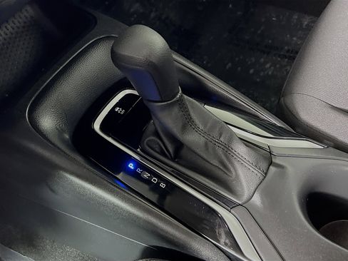 Used 2024 Toyota Corolla LE FWD image 22