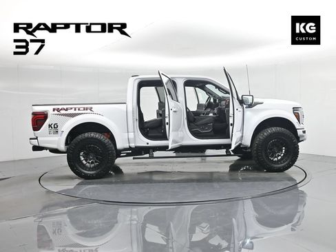 Used 2025 Ford F150 Raptor AWD/4WD image 3