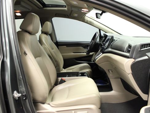 Used 2018 Honda Odyssey EX-L image 17