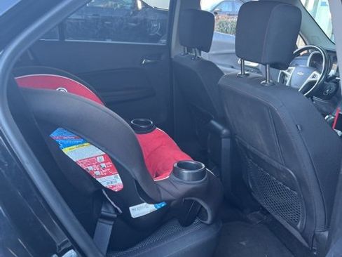 Used 2017 Chevrolet Equinox LT w/ Convenience Package image 13