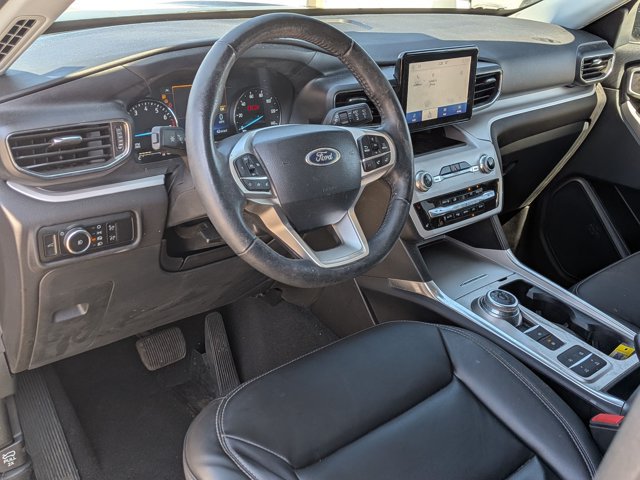 Used 2023 Ford Explorer XLT w/ Equipment Group 202A RWD image 9