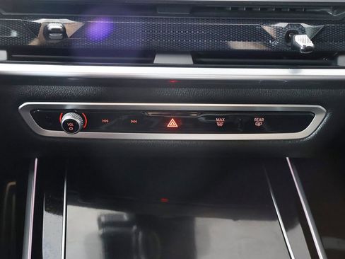 Used 2023 BMW X7 xDrive40i w/ Executive Package AWD/4WD image 56