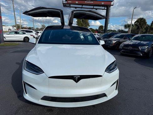 Used 2023 Tesla Model X image 2