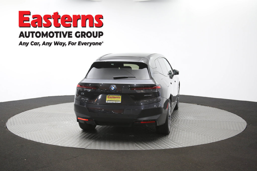 Used 2024 BMW iX xDrive50 AWD/4WD image 39