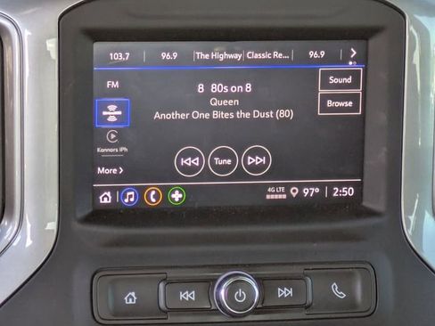 Used 2024 Chevrolet Silverado 1500 Custom Trail Boss w/ LPO, Dark Essentials Package image 21