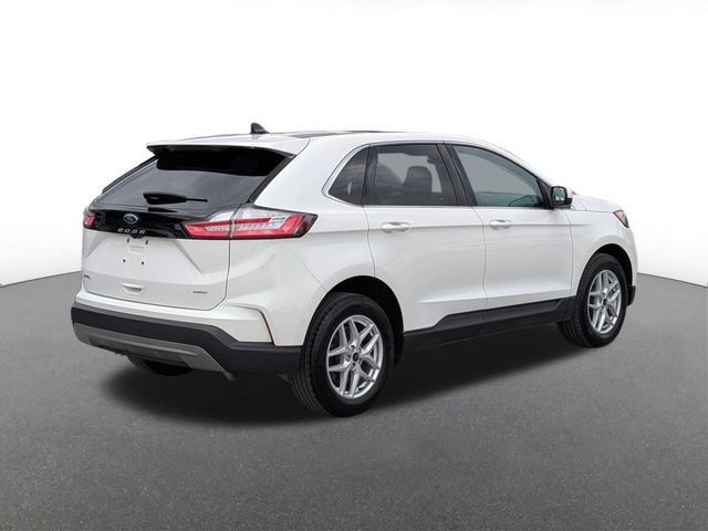 Used 2024 Ford Edge SEL w/ Convenience Package AWD/4WD image 3