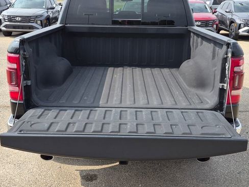 Used 2021 RAM 1500 Big Horn AWD/4WD image 11