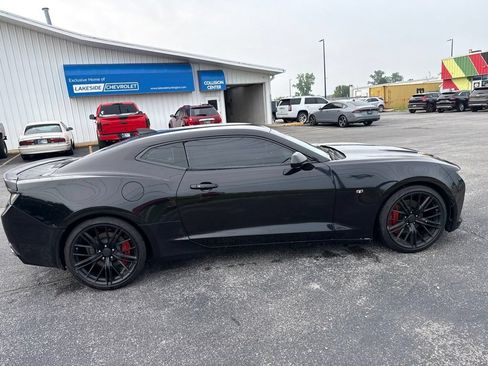Used 2016 Chevrolet Camaro SS RWD image 6